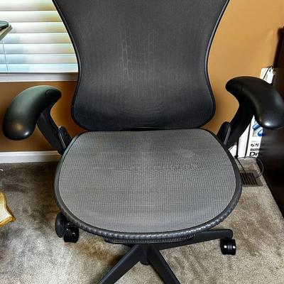 Herman Miller Office Chair 29x29x42