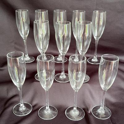 France Luminarc Champange Glasses 