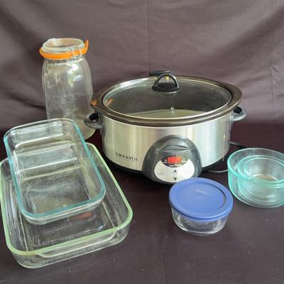 Crock Pot And Pyrex 