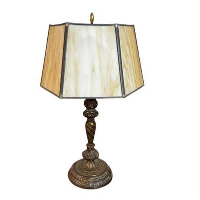 Lot 046 
H . A. Best Lamp Co. Slag Glass Brass Table Lamp