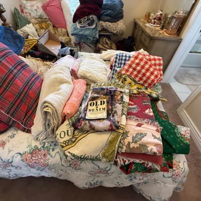 Sale Photo Thumbnail #177