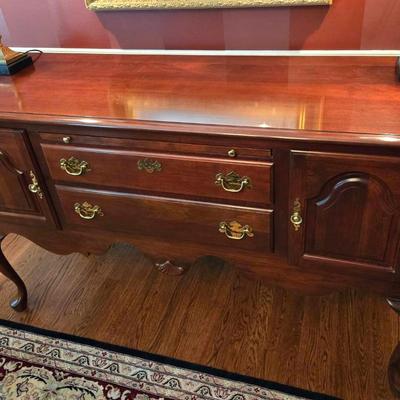 Colonial Furniture Co Sideboard Buffet 