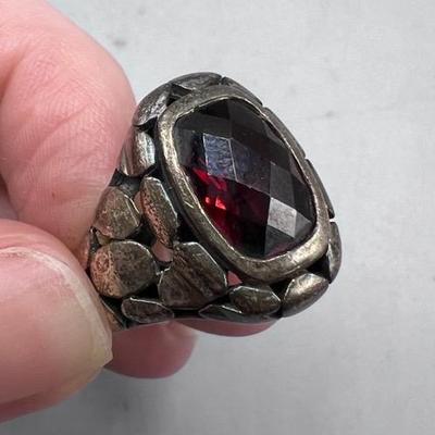 Sterling And Garnet Ring