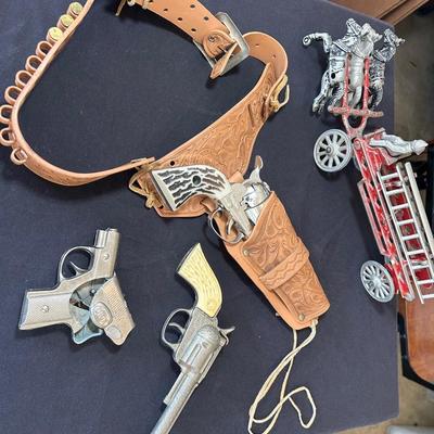 Vintage Toys - Metal Pistols And Fire Wagon - Hubley, Fannee