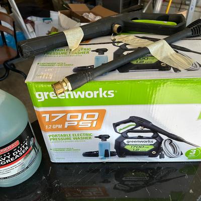 Greenworks 1700psi Portable Electric Pressure Washer 