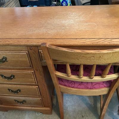 Link Taylor 5 Drawer Desk And Chair 