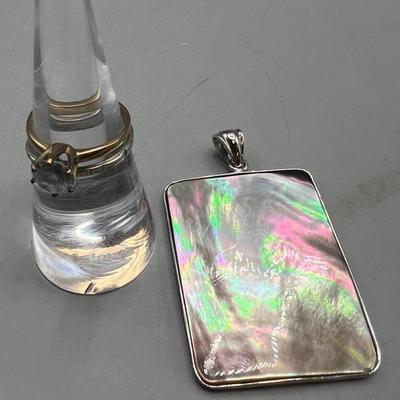 Mixed Gold Lot: 10k Rings And 18k Gold Filled Abalone Pendant