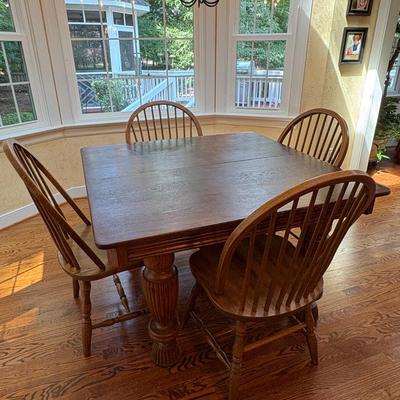 Vintage Kitchen Table & 4 Chairs