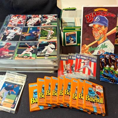 Selection of 1990s Baseball Trading Cards (incl. Sealed Packs)