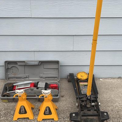 Pair Of Ratchet Style Jack Stands And 2 Hydraulic Floor Jacks