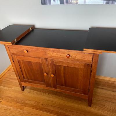 Great versatile bar or buffet 