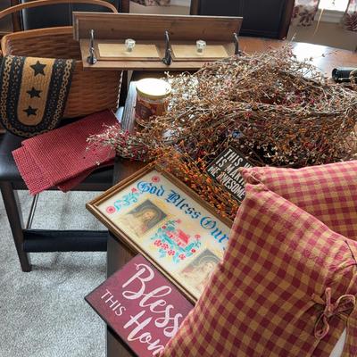Country Decorations