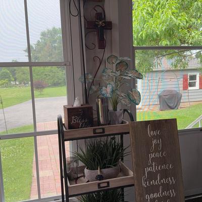 Shelf & Signs 