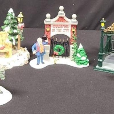 Department 56 Heritage Village Collection