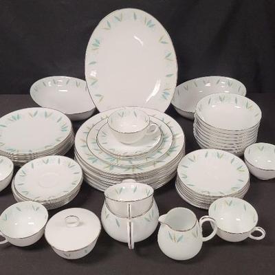 Fine Franciscan Cosmopolitan China - Incomplete Service For 8 W/Bonus Serving Pieces