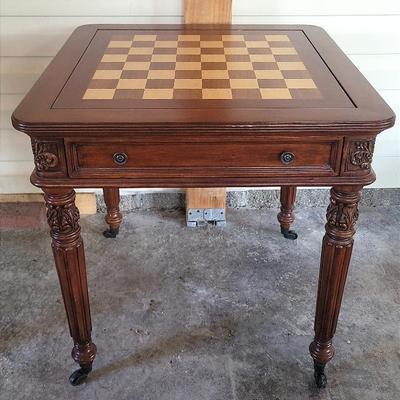 Pulaski Furniture "Antiques Roadshow" Chess/Backgammon Set Table 