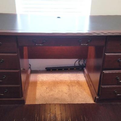 ExecutiveDesk