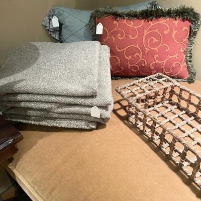 Sale Photo Thumbnail #252