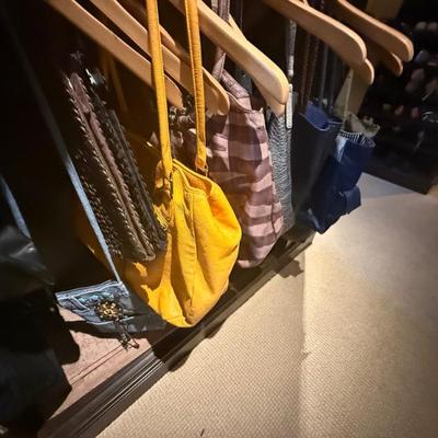 Sale Photo Thumbnail #141