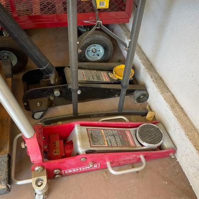 Sale Photo Thumbnail #177: Tons of lifts 