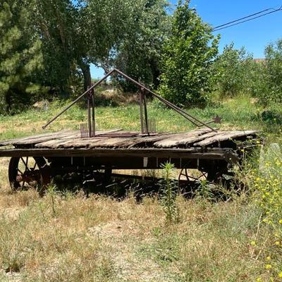 Sale Photo Thumbnail #198: Old vintage carts  