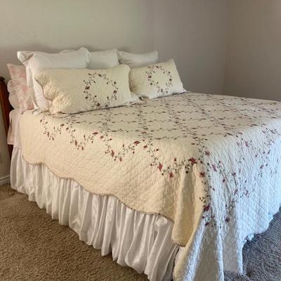 Sale Photo Thumbnail #17: Beds 