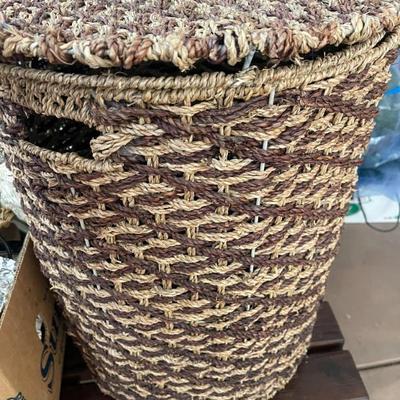 Sale Photo Thumbnail #156: Laundry basket 