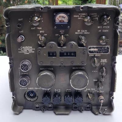 Collins R-392/URR Radio Receiver, U.S. Army Signal Corps HF receiver. 