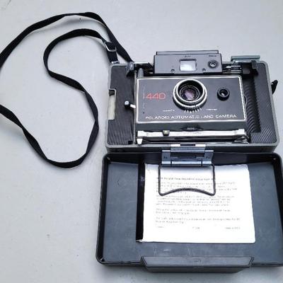 Polaroid 440 Automatic Land Camera 