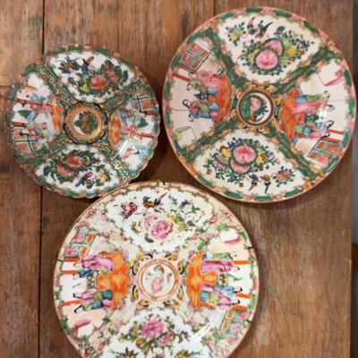 Chinese Famille Rose Medallion #3