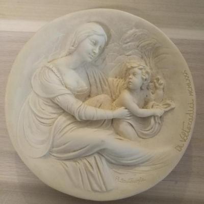 Numbered Vintage 1980 Studio Dante di  Volteradici Living Madonnas "Beautific Madonn" 8½" Plate