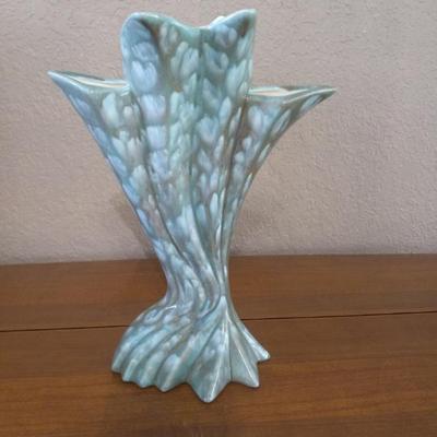 Vintage 1965 Unusual Vase - 8½" x 12"