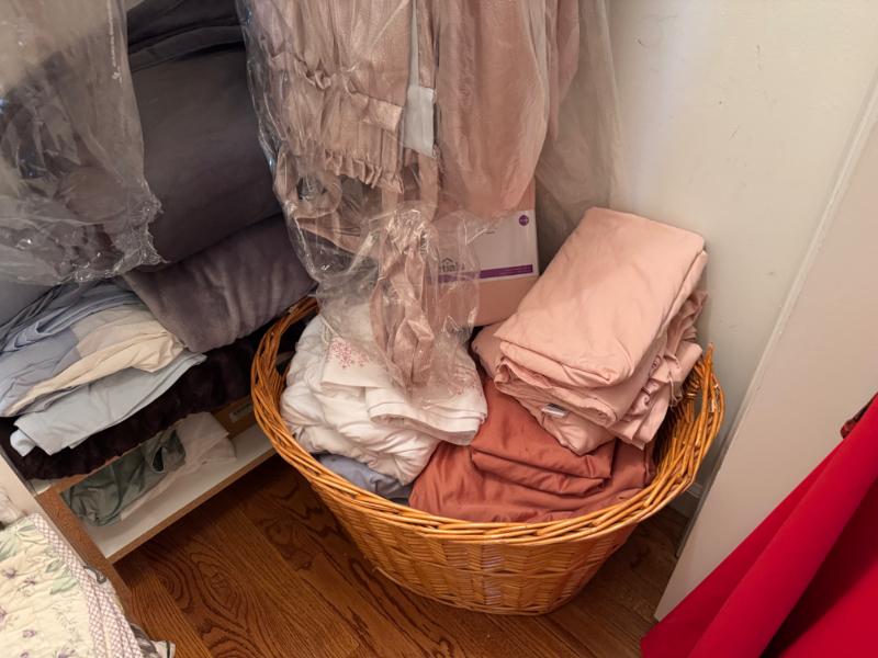 Sale Photo Thumbnail #174