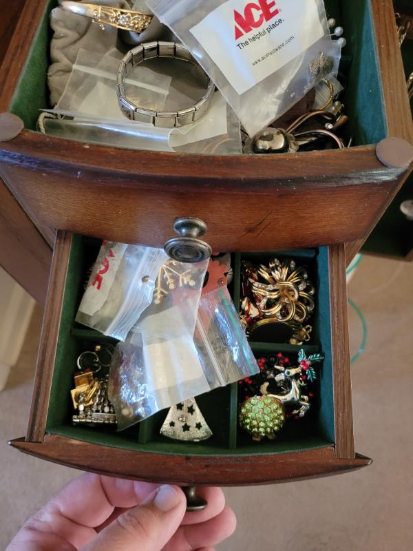 Sale Photo Thumbnail #15