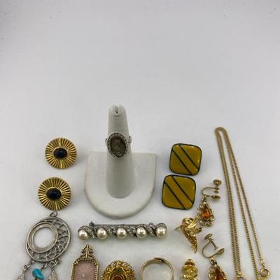 Sale Photo Thumbnail #442