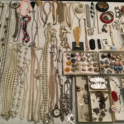 Sale Photo Thumbnail #17