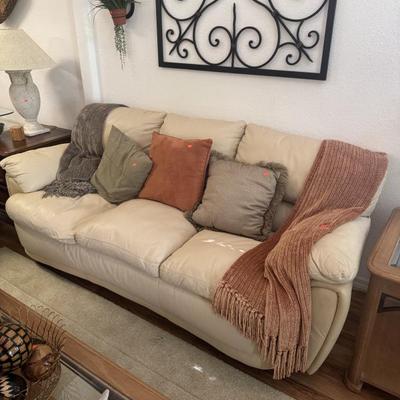 Sale Photo Thumbnail #34