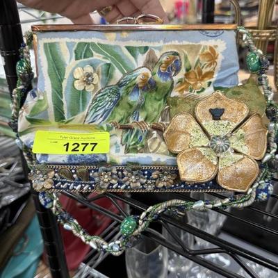 Sale Photo Thumbnail #330