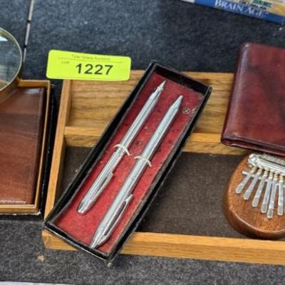 Sale Photo Thumbnail #274