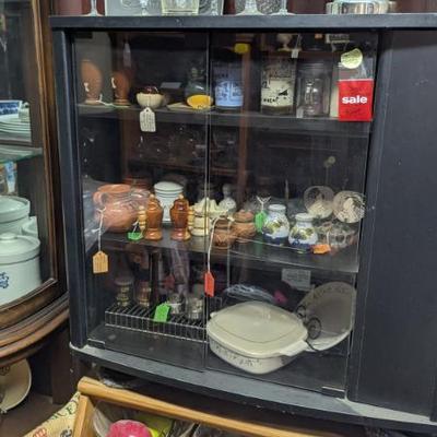 Sale Photo Thumbnail #146: Entertainment center cabinet w/push-to-open tinted doors $20