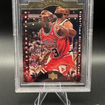Sale Photo Thumbnail #21: Michael Jordan Graded Basketball Card Chicago Bulls GOLD Edition Card - Gem Mint 10
