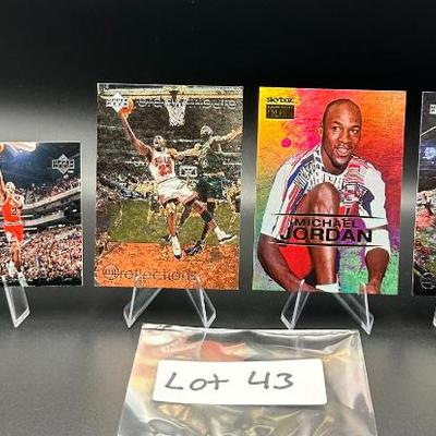 Sale Photo Thumbnail #44: (4) Michael Jordan Basketball Cards Chicago Bulls
