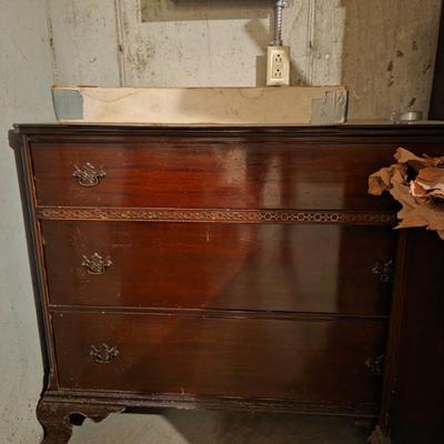Mahogany’s chest 95.00