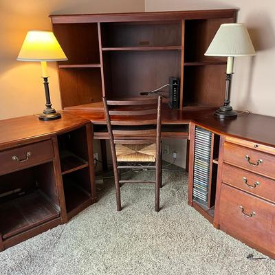 Large L-Shaped Wood Desk & Hutch with Lamps