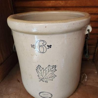 6 Gallon Maple Leaf Crock