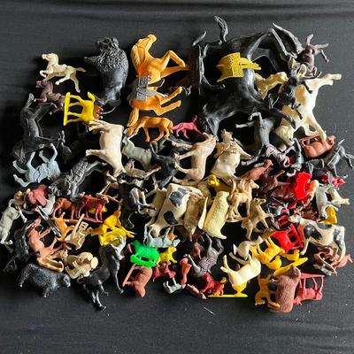 Old Plastic Figures 