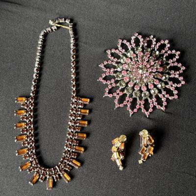 Art Deco Style Beauties 