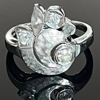 14K White Gold 3 Diamond Ring 