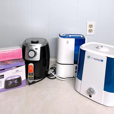 Small Electronics With Air Fryer, Humidifiers And Waxer 