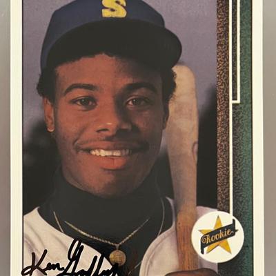 1989 Autographed Upper Deck Ken Griffey Jr. Jumbo Baseball Card